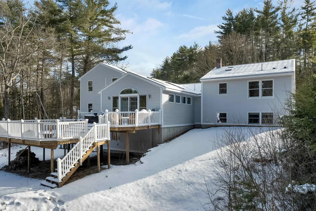 51 Highland Circle Swanzey NH 03446