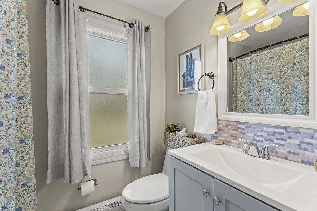 4 Woodland Avenue Seabrook NH 03874