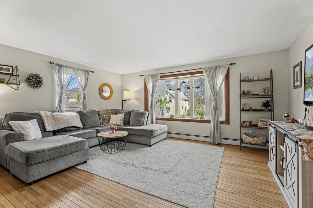 4 Woodland Avenue Seabrook NH 03874