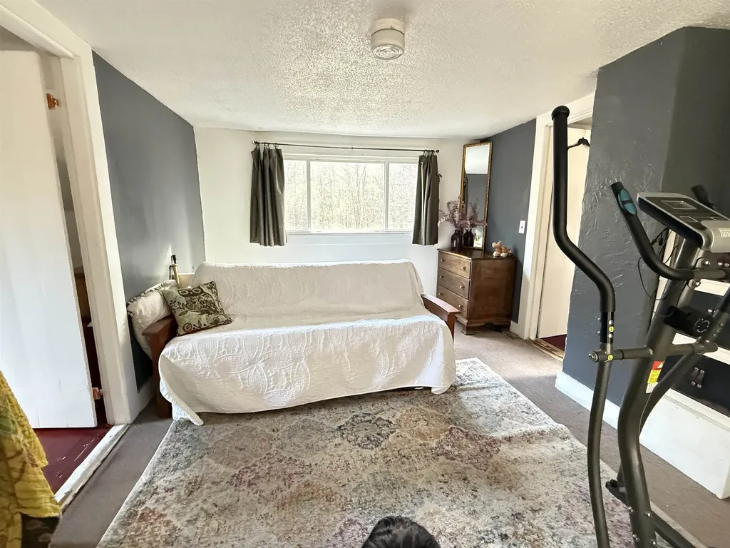 662 Vt Route 30 Newfane VT 05345