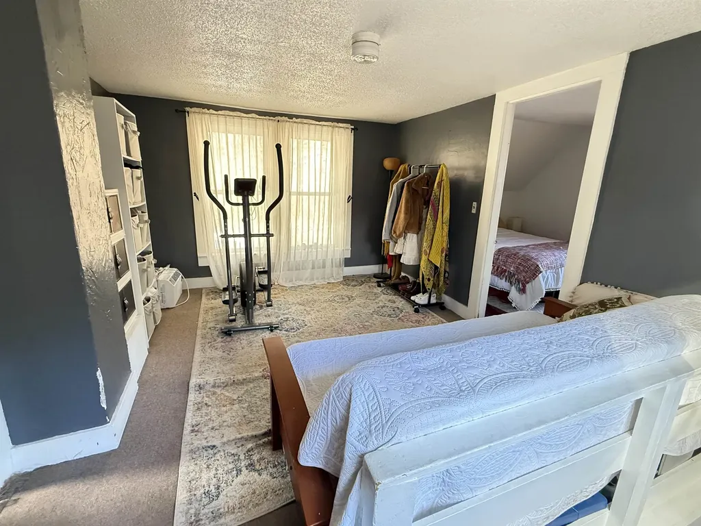 662 Vt Route 30 Newfane VT 05345