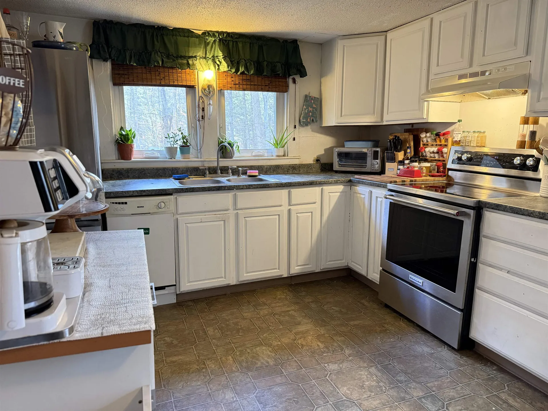 662 Vt Route 30 Newfane VT 05345