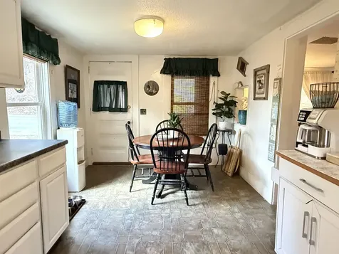 662 Vt Route 30 Newfane VT 05345