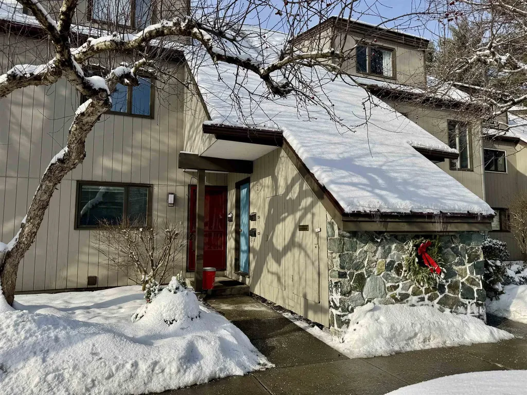 107 Brook Hollow Hanover NH 03755