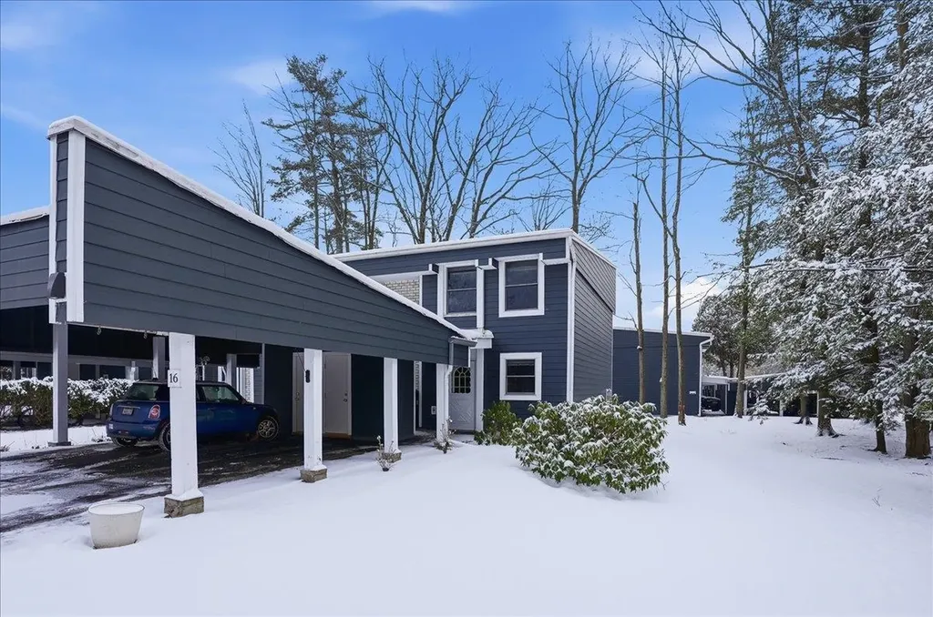 8 Timber Lane South Burlington VT 05403