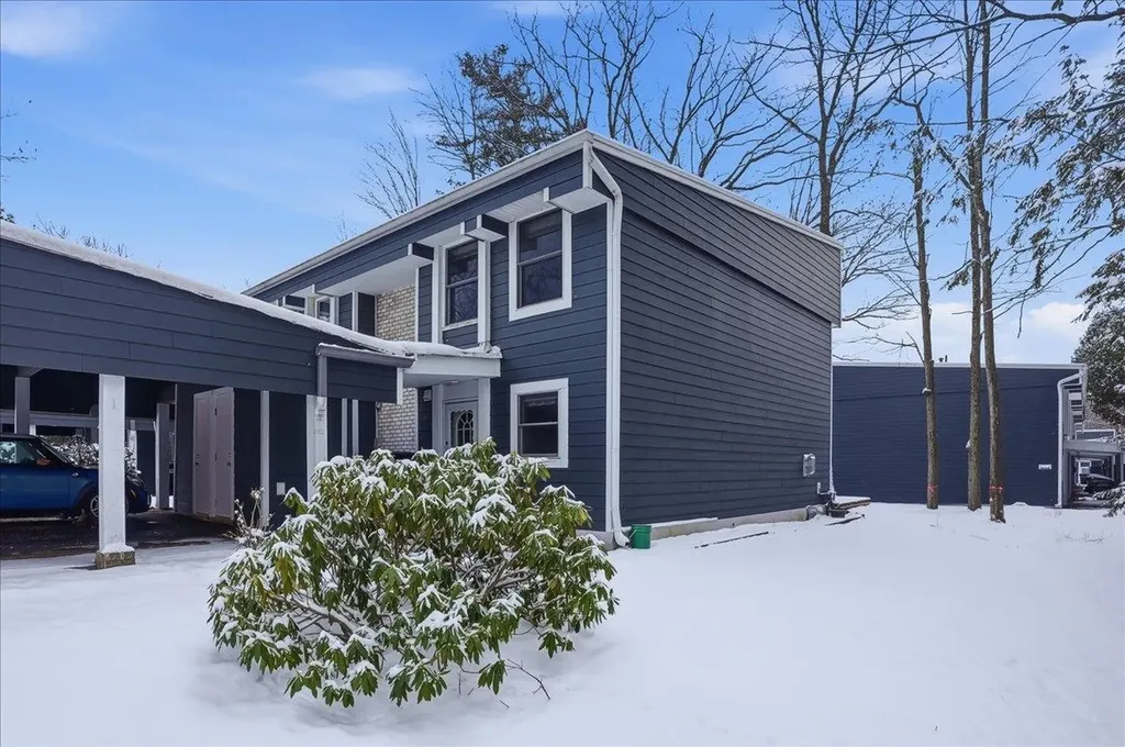 8 Timber Lane South Burlington VT 05403