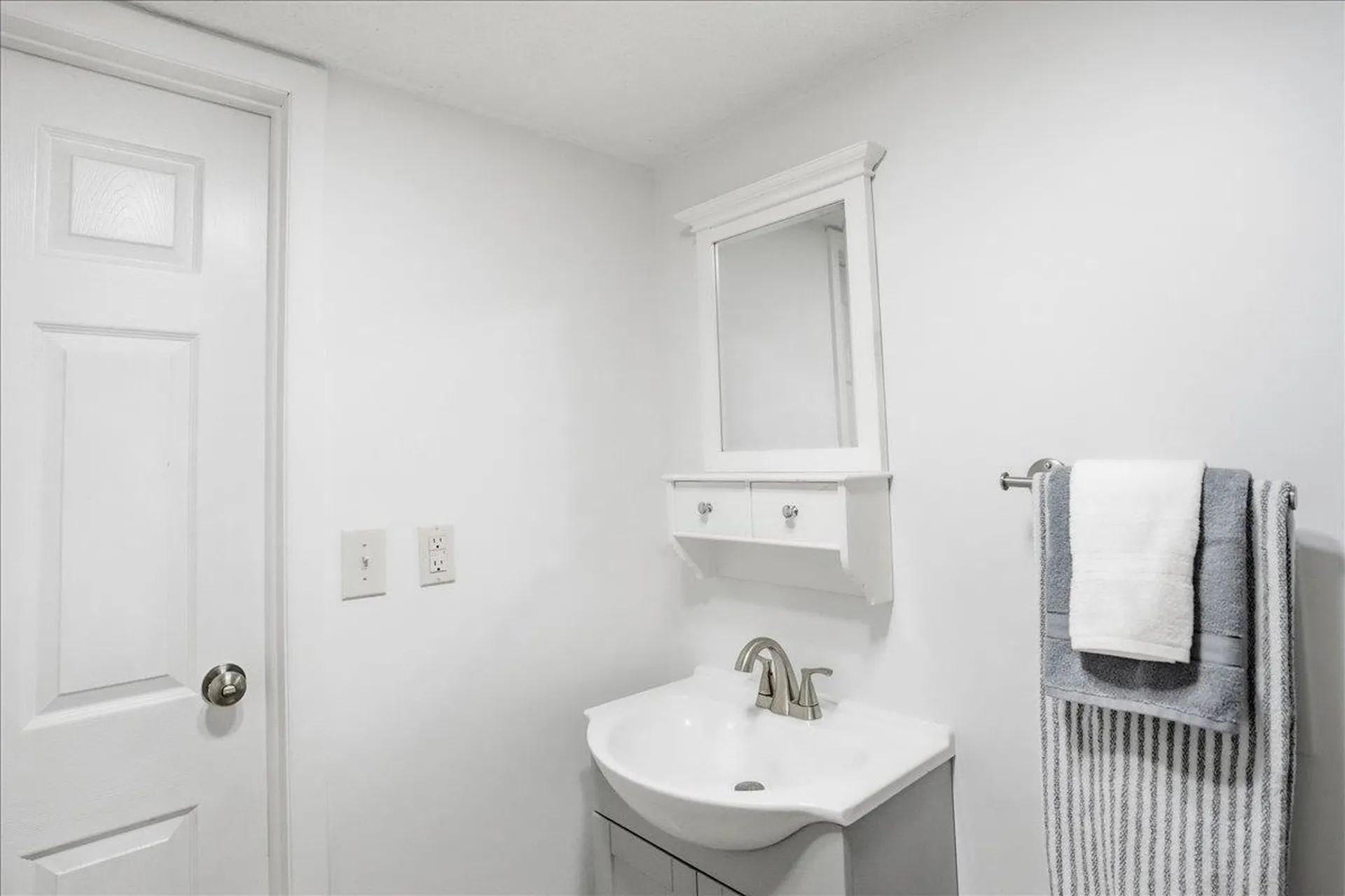 8 Timber Lane South Burlington VT 05403