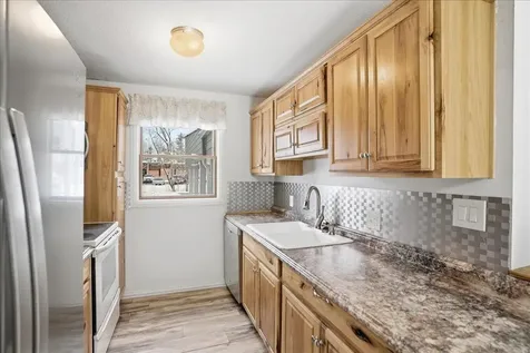 8 Timber Lane South Burlington VT 05403