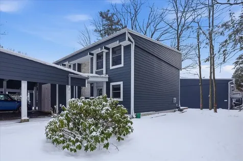 8 Timber Lane South Burlington VT 05403