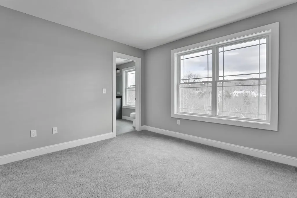 42 Ridgeview Lane New Boston NH 03070