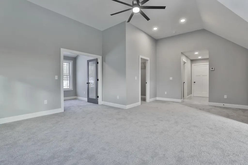 42 Ridgeview Lane New Boston NH 03070