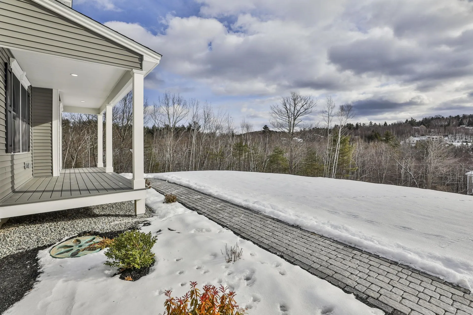 42 Ridgeview Lane New Boston NH 03070