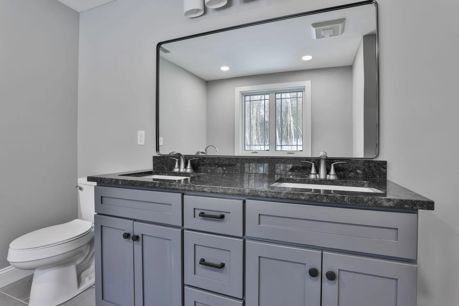 42 Ridgeview Lane New Boston NH 03070