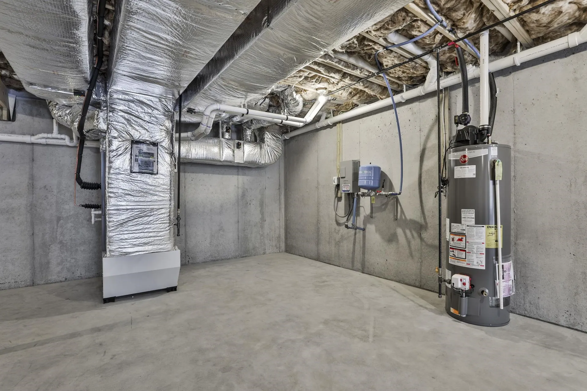 42 Ridgeview Lane New Boston NH 03070