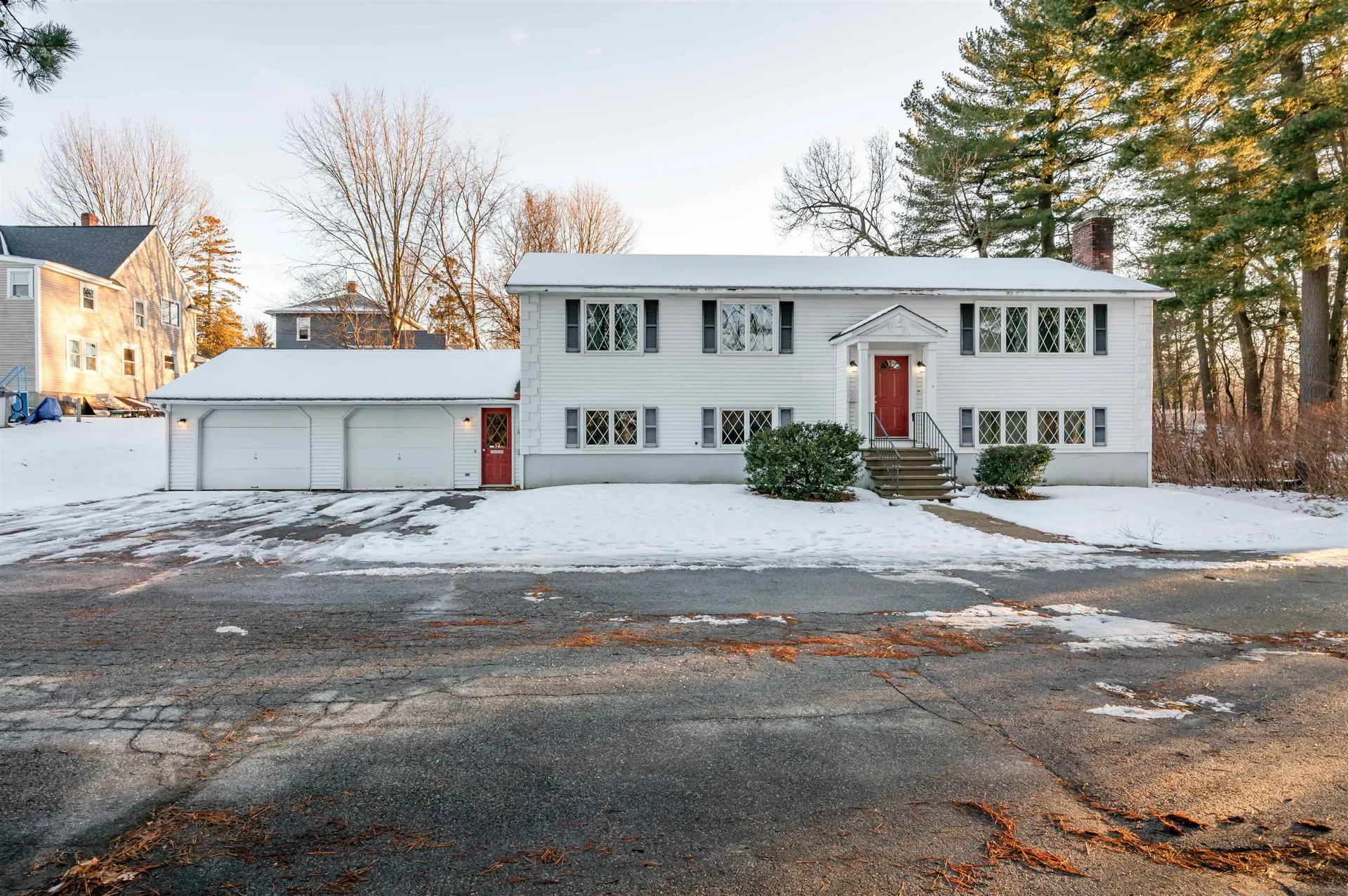 4 Brookside Terrace Nashua NH 03060