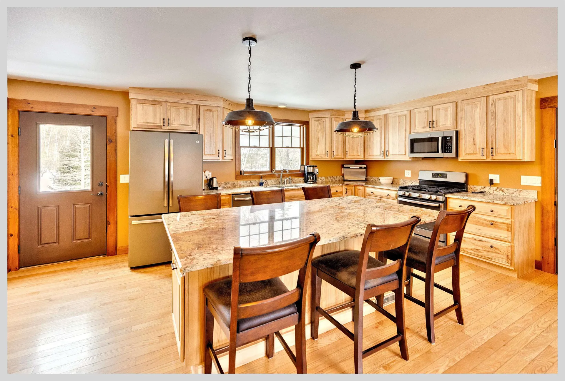 8 Country Lane Hebron NH 03241