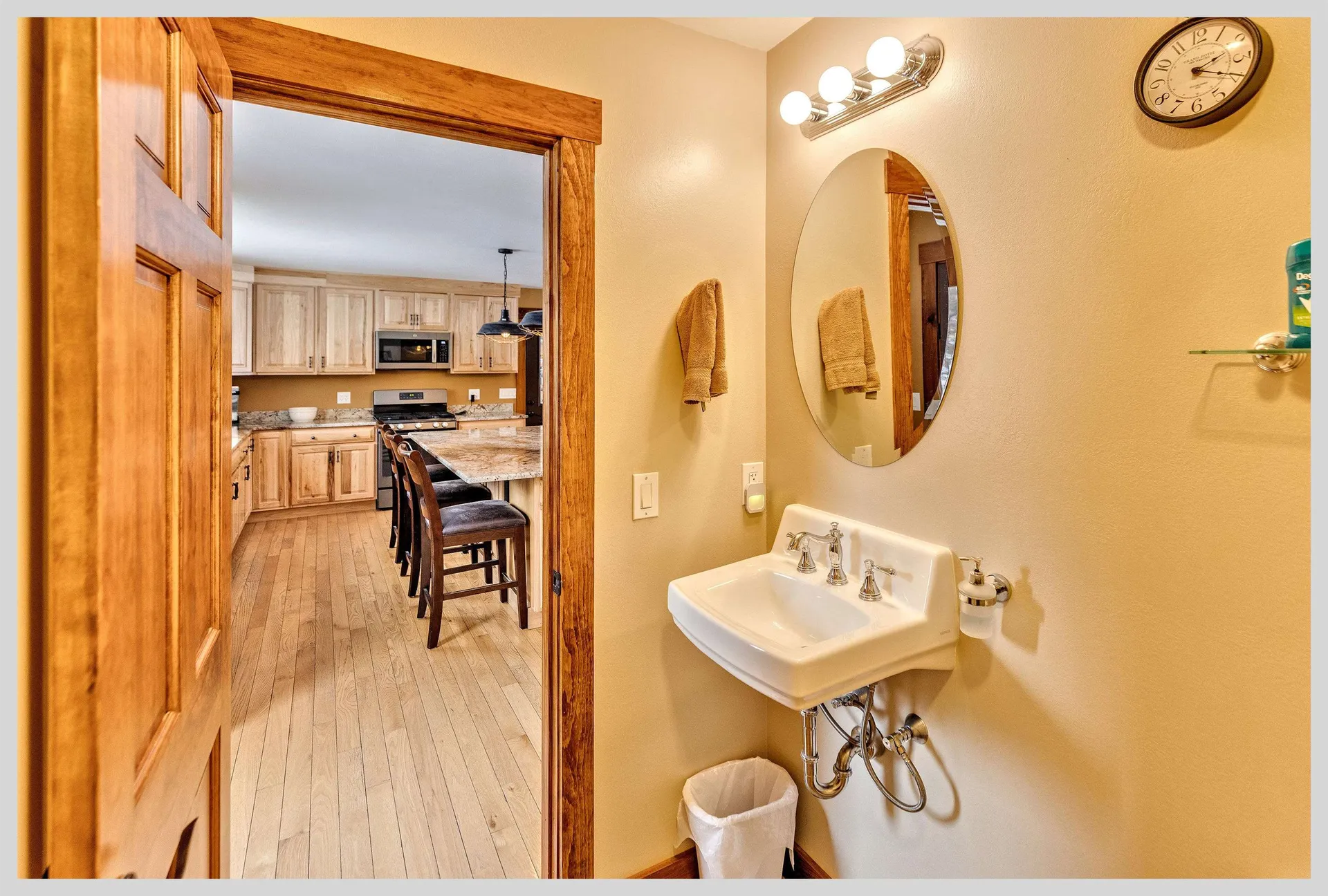 8 Country Lane Hebron NH 03241