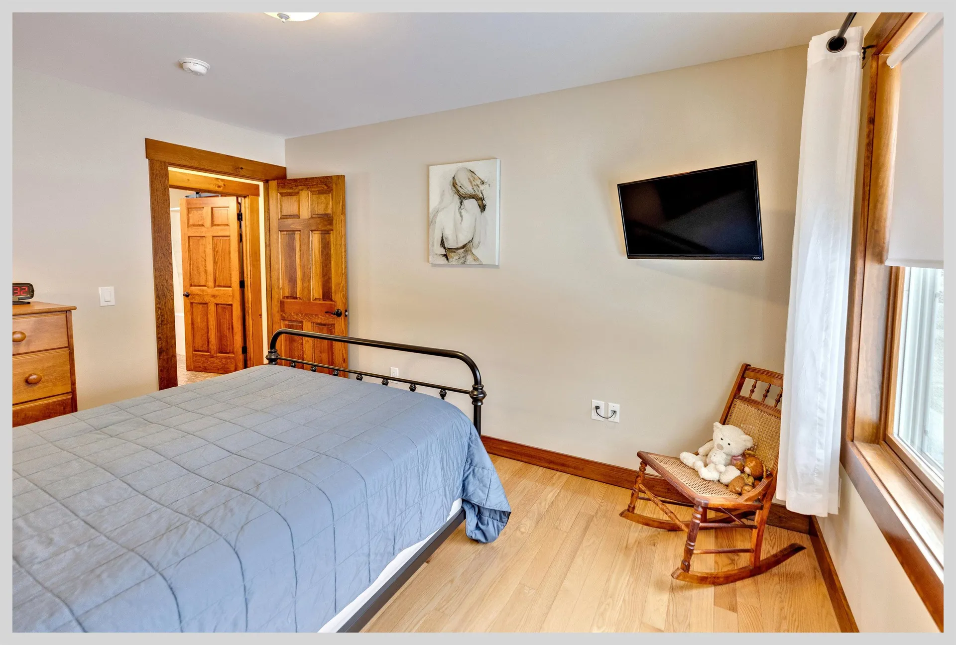 8 Country Lane Hebron NH 03241