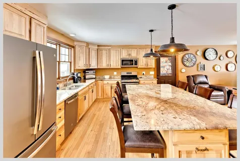 8 Country Lane Hebron NH 03241