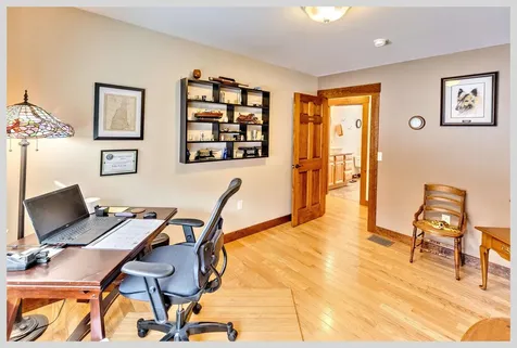 8 Country Lane Hebron NH 03241