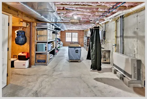 8 Country Lane Hebron NH 03241