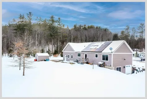 8 Country Lane Hebron NH 03241