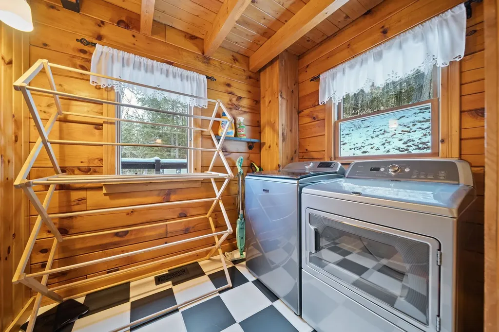 1024 Nh Route 175 Campton NH 03223