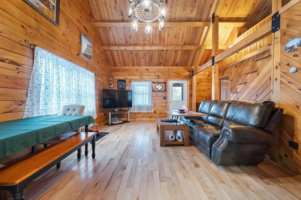 1024 Nh Route 175 Campton NH 03223