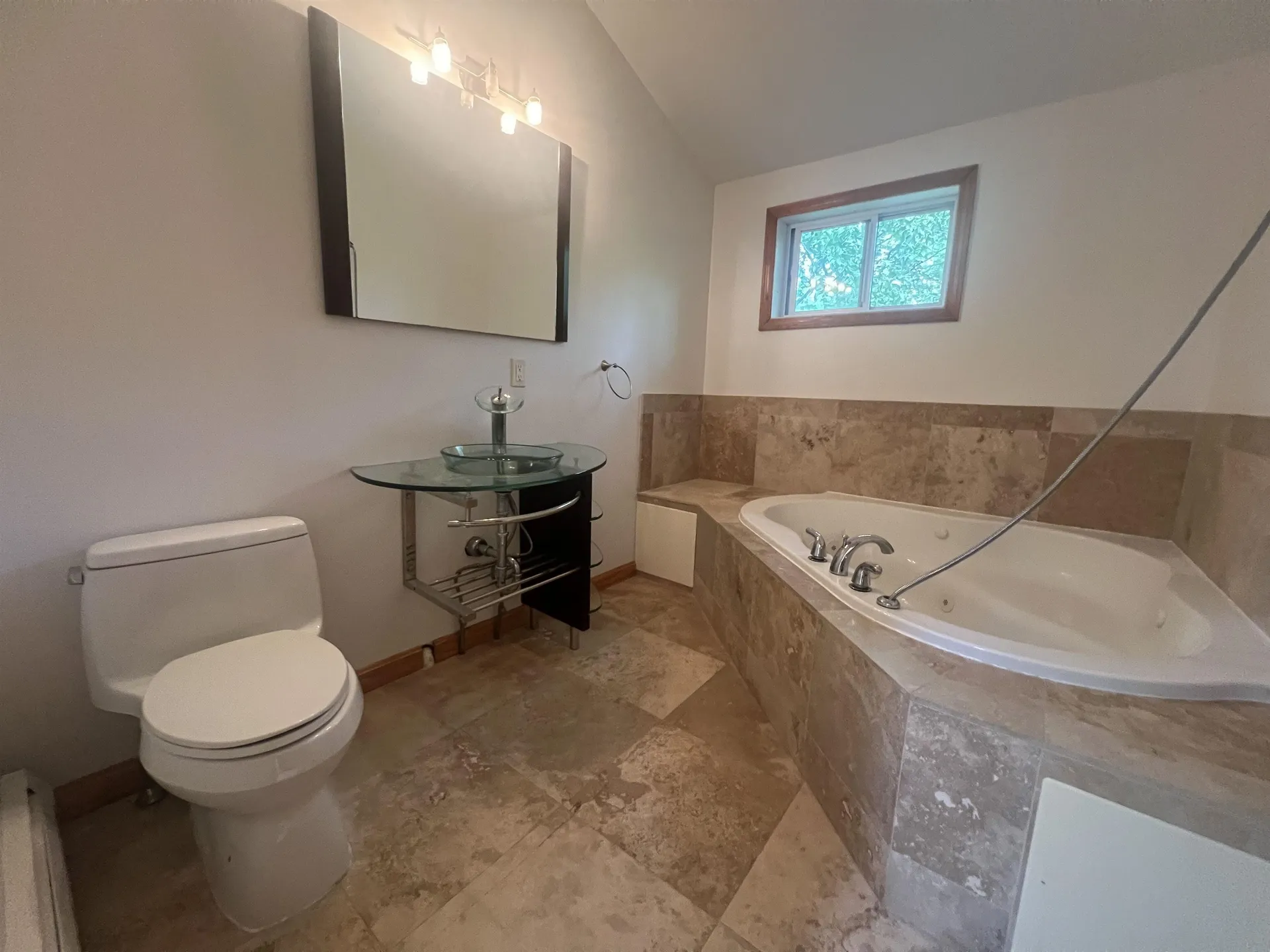 12 Cornwall Place Farmington NH 03835