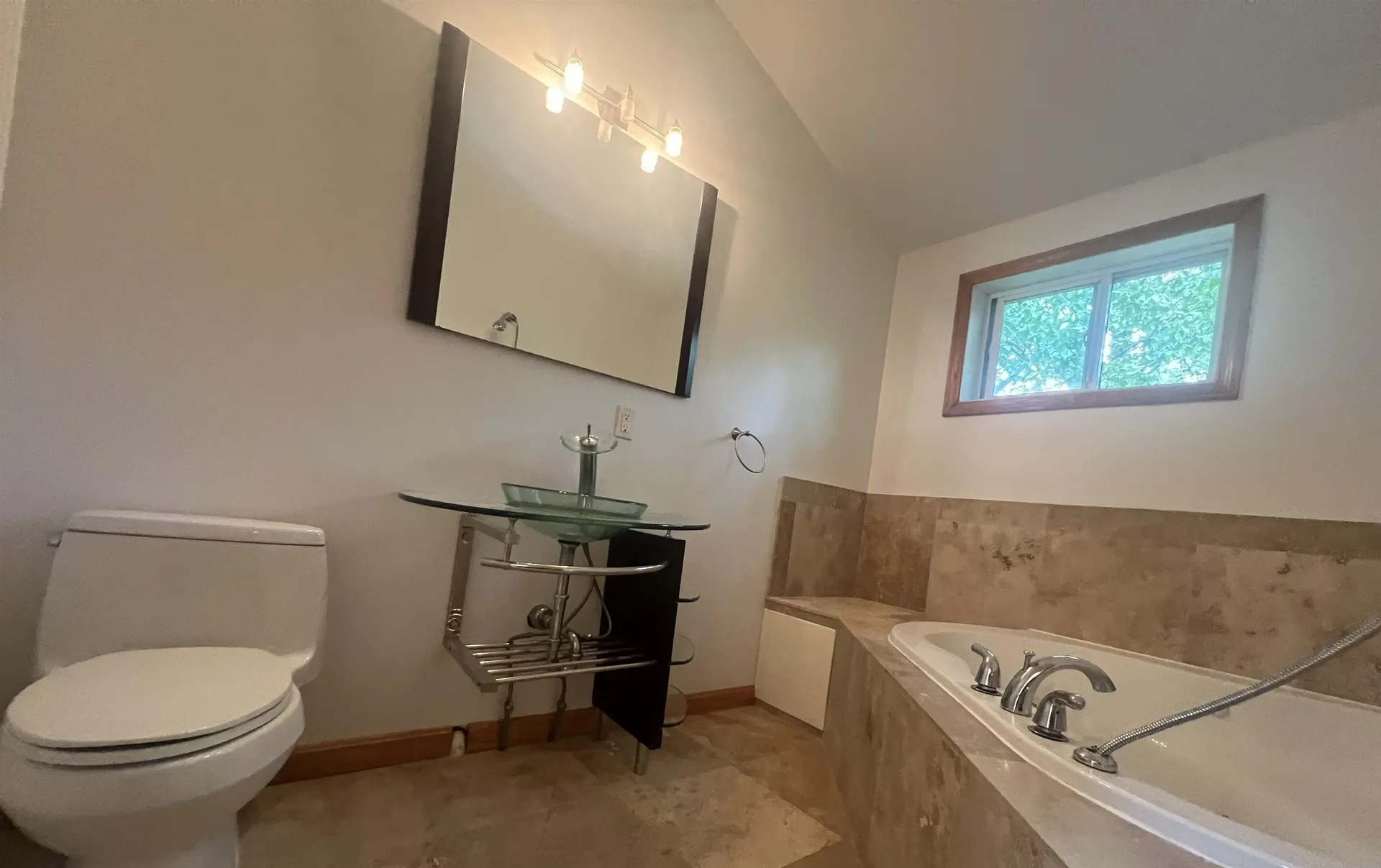 12 Cornwall Place Farmington NH 03835