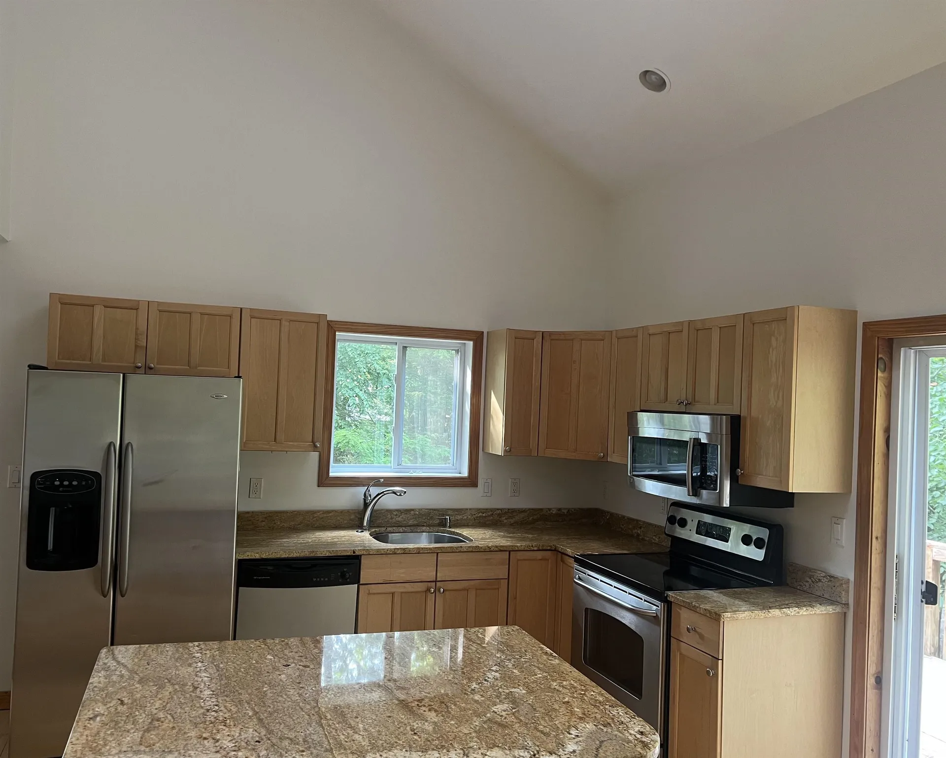 12 Cornwall Place Farmington NH 03835