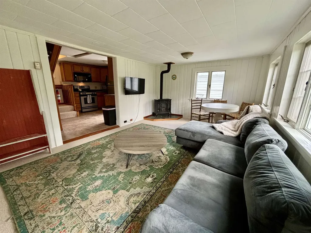 7030 U.s. Route 4 Bridgewater VT 05034