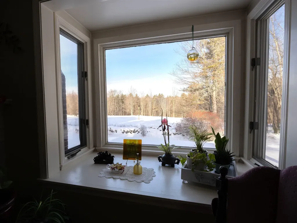 33 Dogwood Lane New London NH 03257