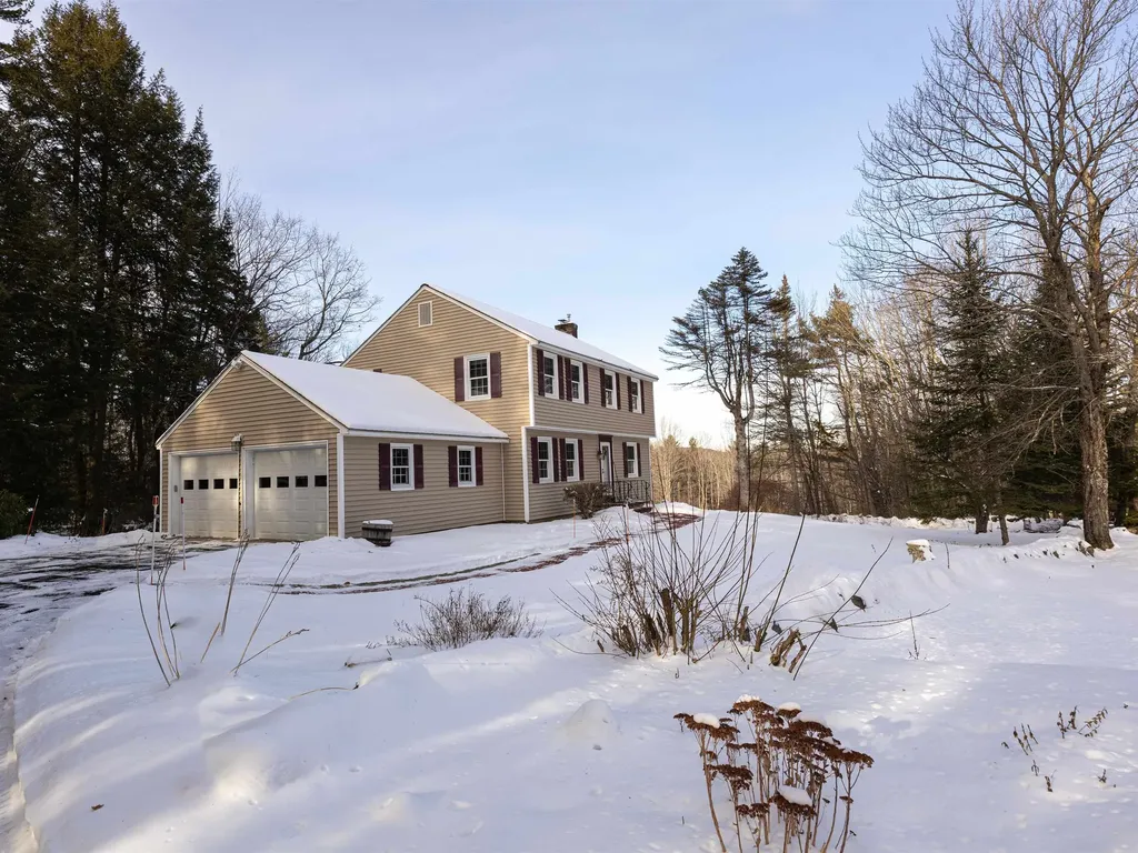 33 Dogwood Lane New London NH 03257