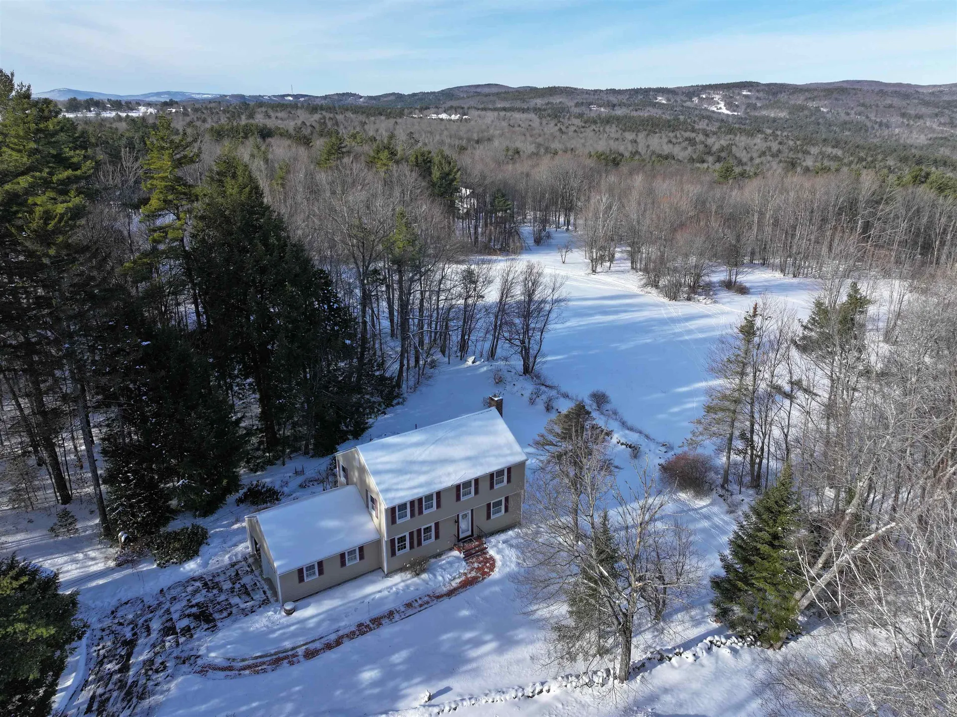 33 Dogwood Lane New London NH 03257