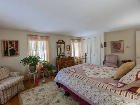 33 Dogwood Lane New London NH 03257