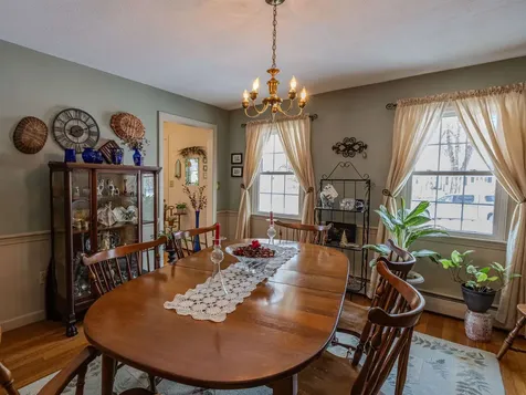 33 Dogwood Lane New London NH 03257