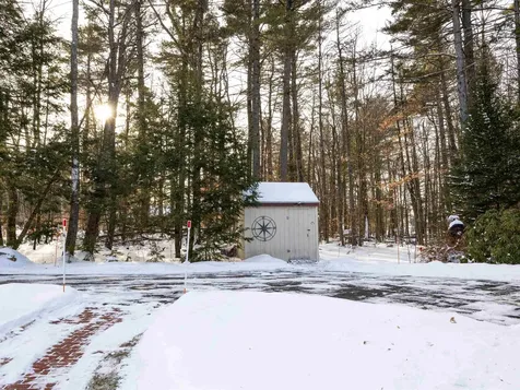 33 Dogwood Lane New London NH 03257