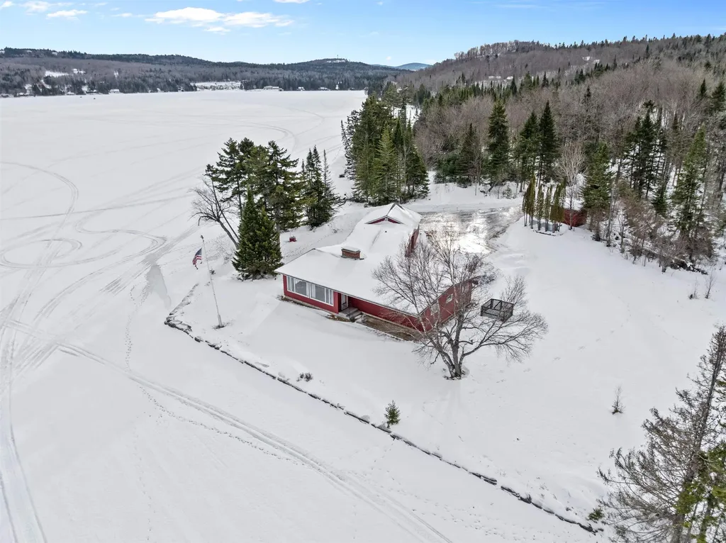 166 Spooner Road Pittsburg NH 03592