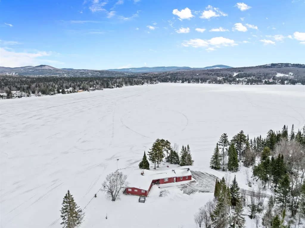 166 Spooner Road Pittsburg NH 03592