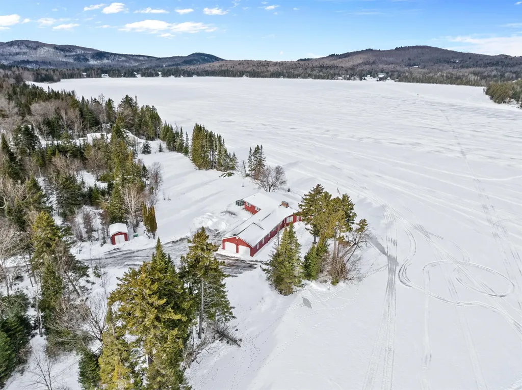 166 Spooner Road Pittsburg NH 03592