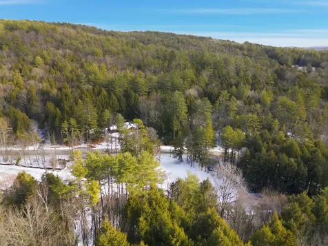 574 Willard Road Hartford VT 05001