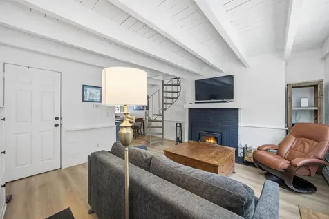 574 Willard Road Hartford VT 05001