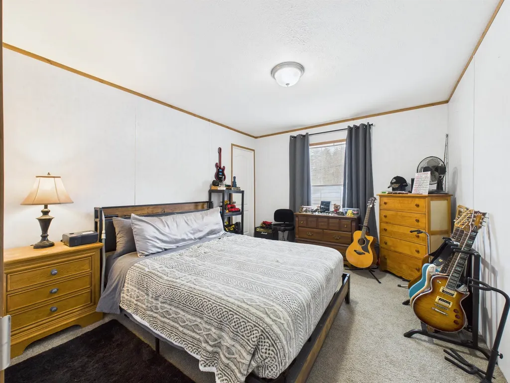 67 Oriole Avenue Keene NH 03431