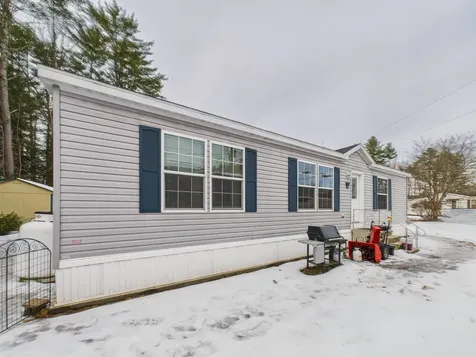 67 Oriole Avenue Keene NH 03431