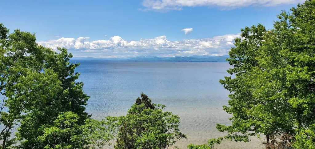 104 Lakewood Parkway Burlington VT 05408