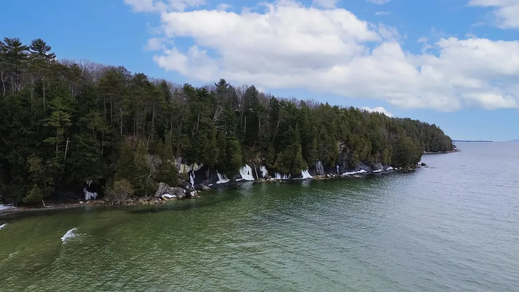 104 Lakewood Parkway Burlington VT 05408