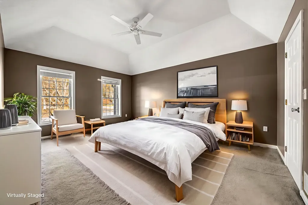 14 Hadley Drive Nashua NH 03062