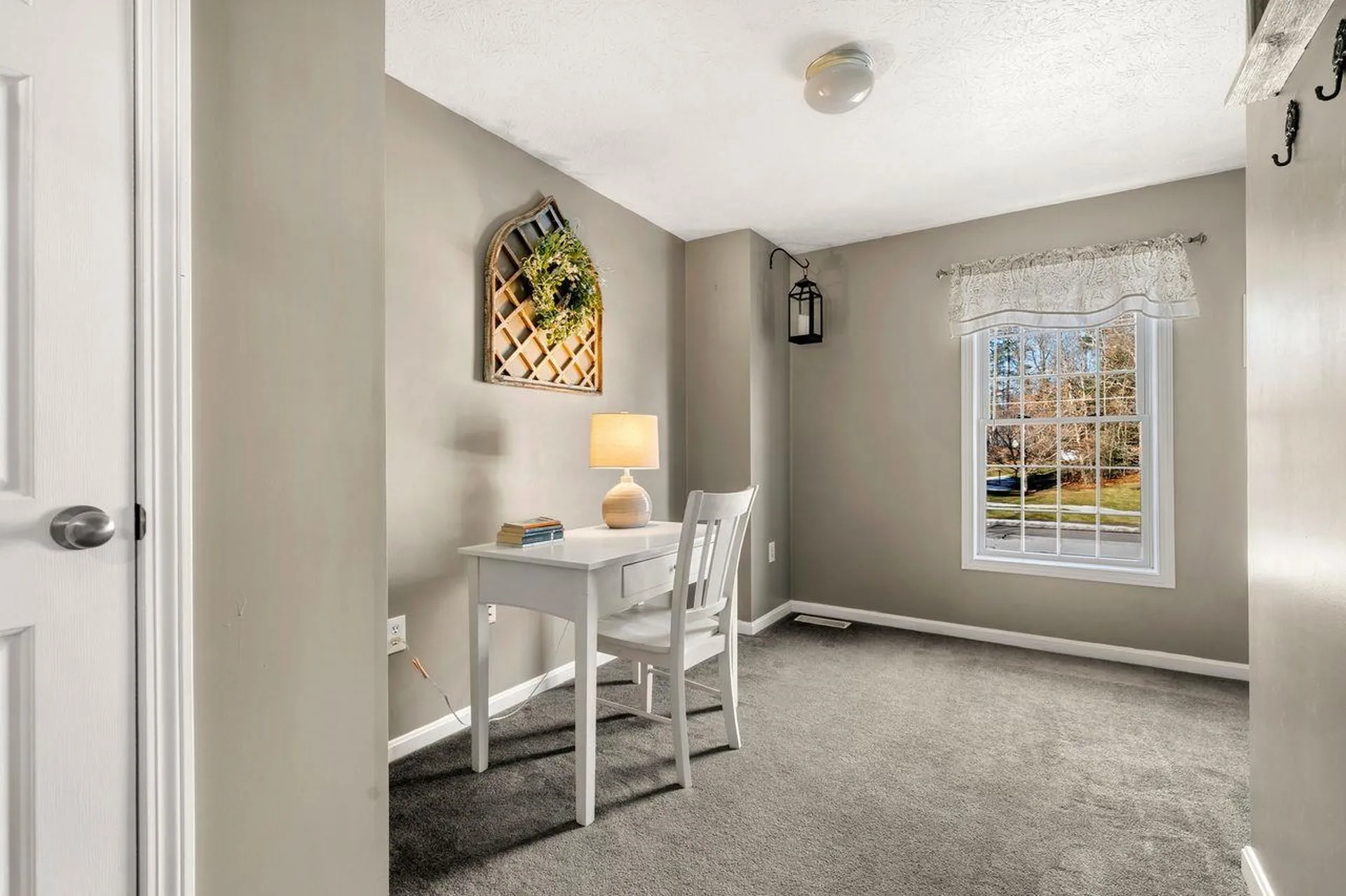 14 Hadley Drive Nashua NH 03062