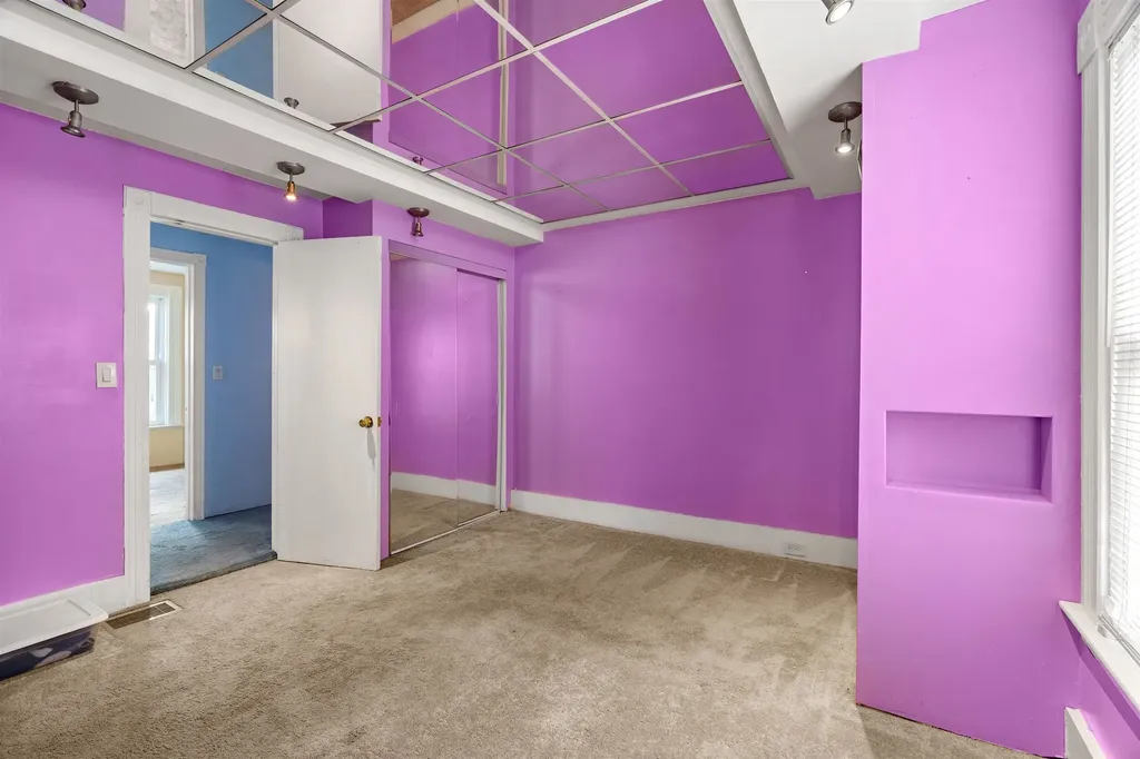 374 Bartlett Street Manchester NH 03102